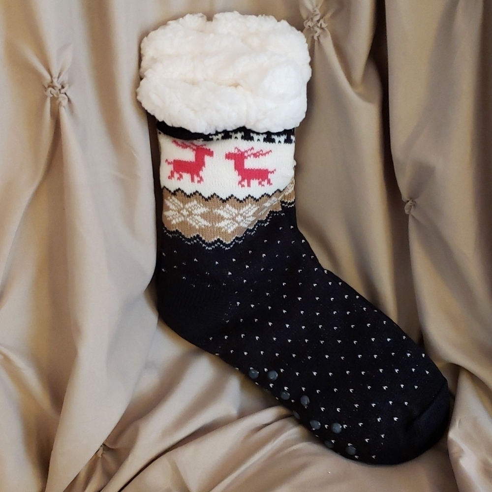 Black Faux Sherpa Knit Slipper Socks with Fairisle Deer Pattern & Traction Dots